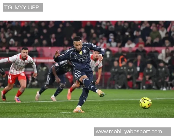 多夫比克点球失误连连苏莱替罚仍遭扑救无缘帽子戏法 多夫比克点球失误连连苏莱替罚仍遭扑救无缘帽子戏法