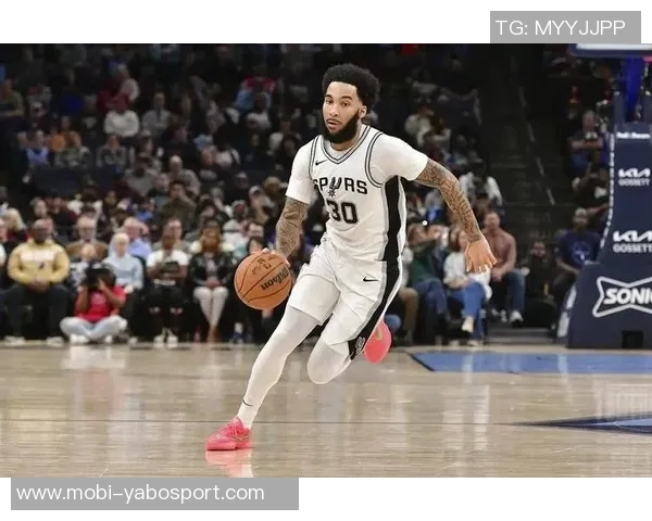 克尼佩尔三分球命中率高达533成为出手30次球员中的最佳射手 克尼佩尔三分球命中率高达533成为出手30次球员中的最佳射手